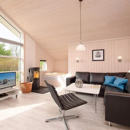 بيت للعطل With Sauna And Modern Interiors *