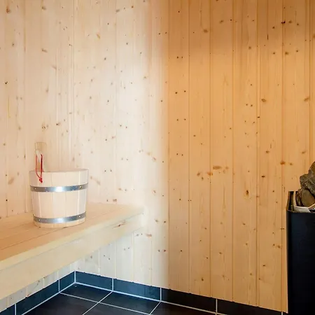 With Sauna And Modern Interiors بيت للعطل Großenbrode